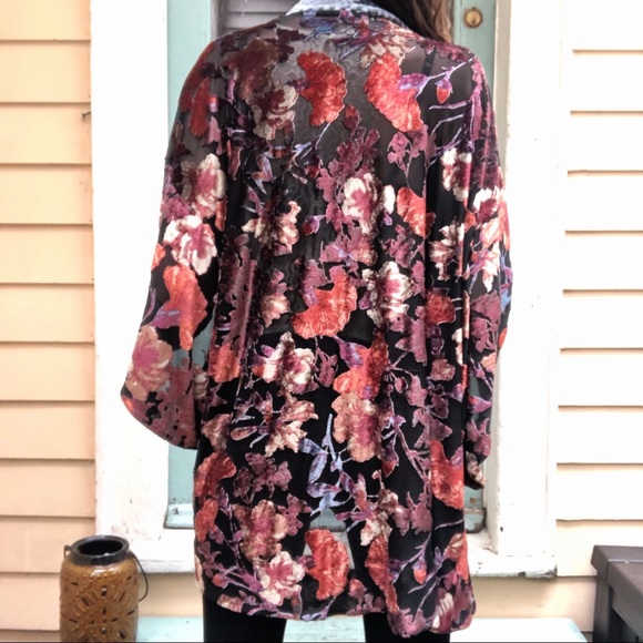 H&M velvet burnout kimono - Picture 2 of 8